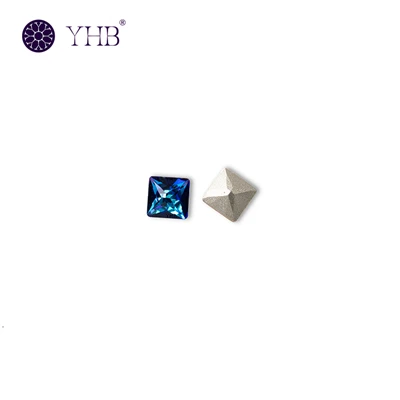 Square Point 4 Aqta Fancy Stone